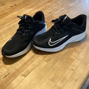 Nike Quest 3